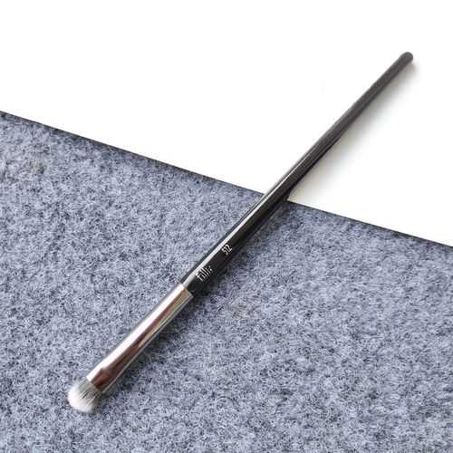 唇刷的使用方法