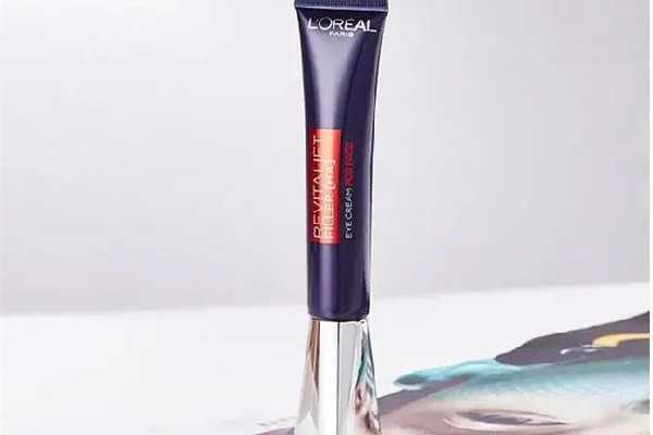 欧莱雅紫熨斗眼霜可以当面霜使用吗 欧莱雅紫熨斗眼霜可以当面霜使用吗