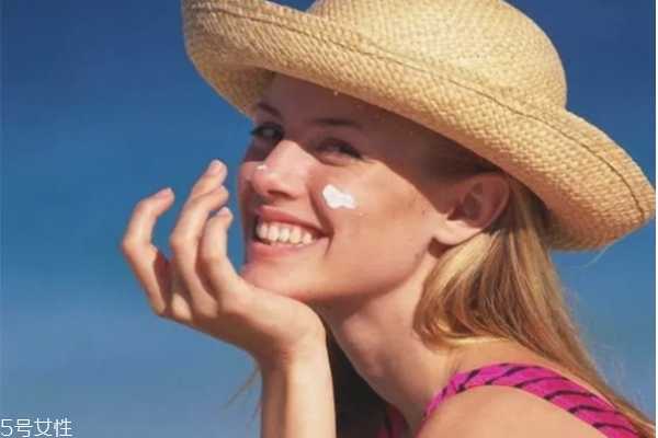 防晒喷雾多久用完最好 防晒喷雾的正确使用量