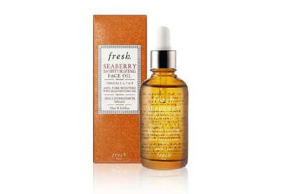 精华油会锁住水分吗 精华油会锁住水分吗