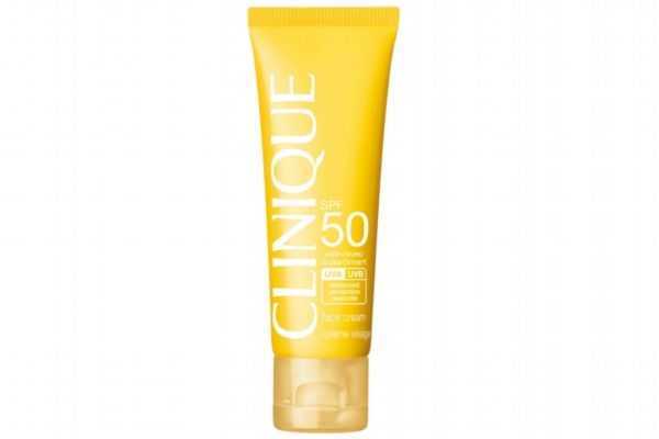 防晒霜怎么补涂