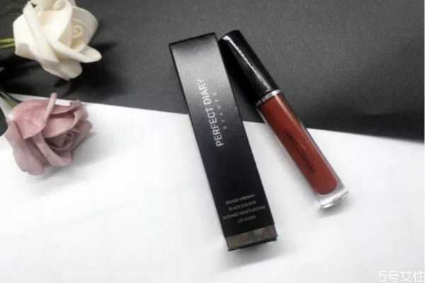 完美日记唇釉好用吗？完美日记唇釉7系列和9系列区别