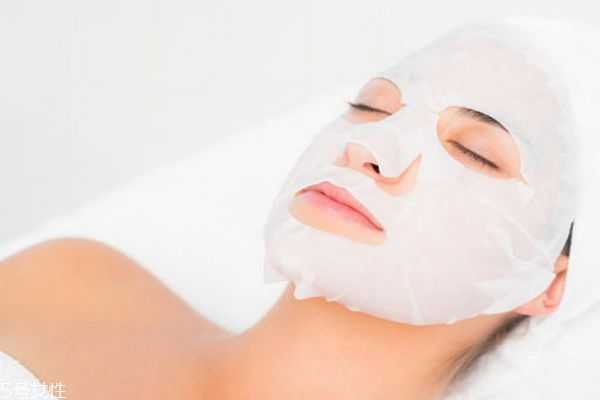 海藻面膜用什么水调比较好