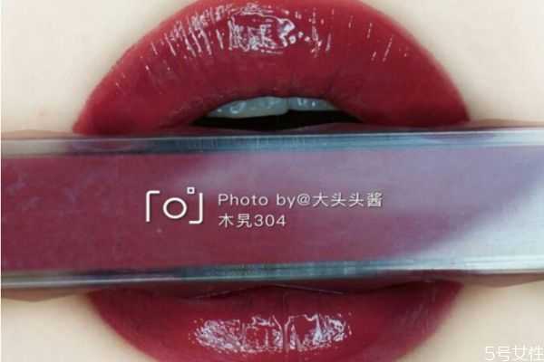 唇釉为什么会苦？唇釉可以加东西稀释吗