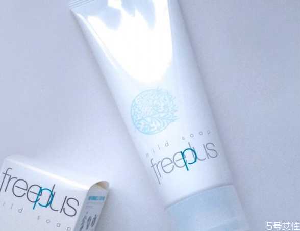 芙丽芳丝洗面奶致痘吗？混油皮痘痘肌适合什么洗面奶