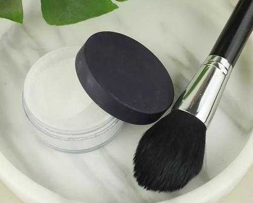 by terry玻尿酸散粉好用吗？by terry玻尿酸散粉怎么样