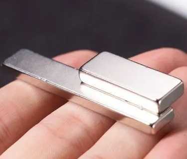 美甲磁吸可以用什么代替 美甲磁吸可以用什么代替