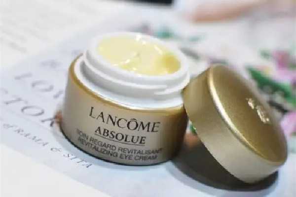 眼霜是顺时针还是逆时针涂抹