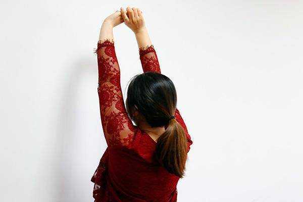 女生腋毛旺盛，究竟是好事还是坏事？