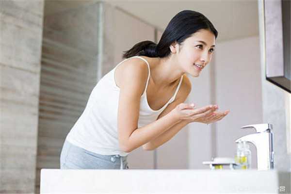 蜂蜜洗脸可以天天洗吗 蜂蜜洗脸最好是不要天天洗