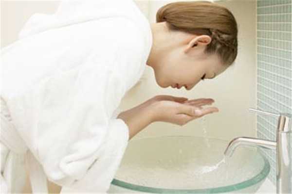 夏季能用祛斑霜吗