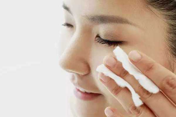 贴完面膜后的正确步骤 贴完面膜后的正确步骤