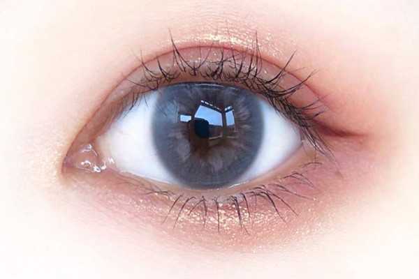 美瞳对眼睛有没有伤害 美瞳对眼睛有没有伤害