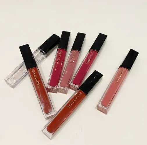 染唇液有颜色吗 染唇液有颜色吗