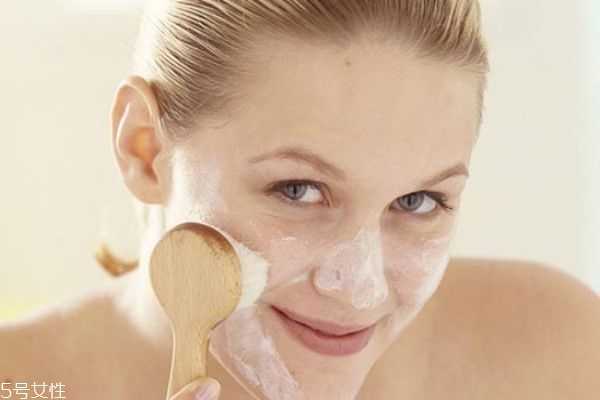 护肤后脸上黏黏的怎么办