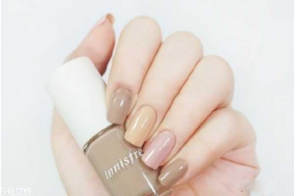 复古橘美甲教程，莫兰迪色丝绒美甲教程