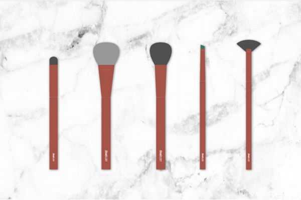 化妆刷洗完后黏黏的是怎么回事?洗化妆刷用冷水还是热水 化妆刷洗完后黏黏的是怎么回事?洗化妆刷用冷水还是热水