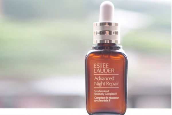 毛孔细致精华液怎么用