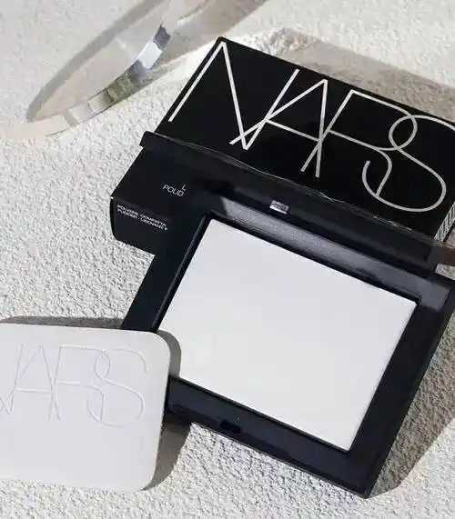 优质粉饼和劣质粉饼的区别