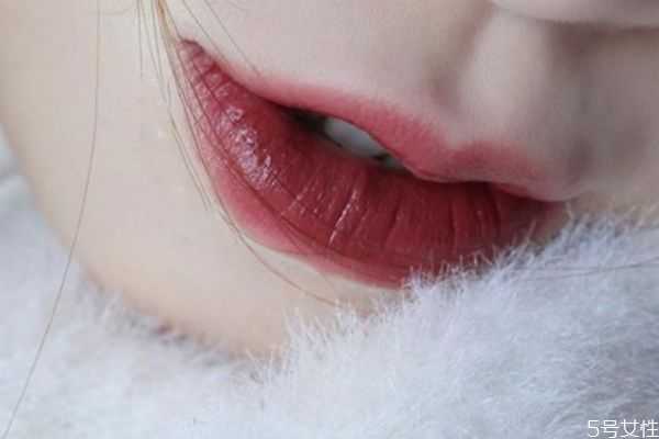 淡妆时候什么口红?适合淡妆的口红 淡妆时候什么口红?适合淡妆的口红