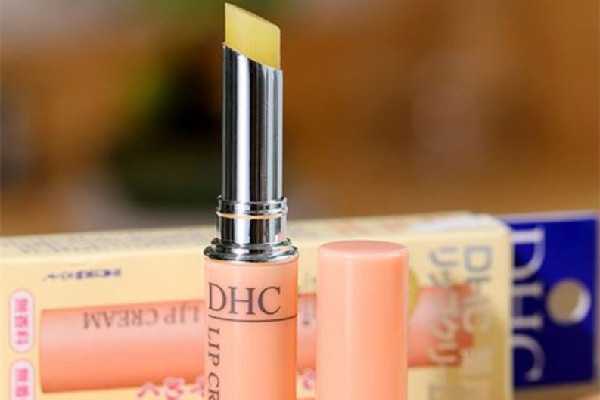 dhc唇膏用完了怎么把剩下的部分推出来 dhc唇膏用完了怎么把剩下的部分推出来