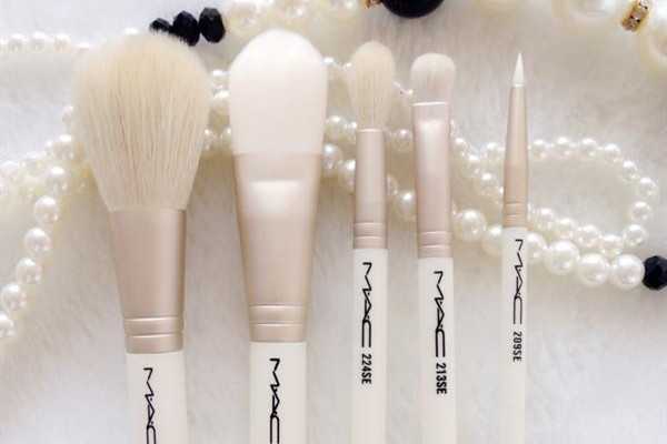 化妆刷洗完不蓬松怎么回事 化妆刷洗完不蓬松怎么回事