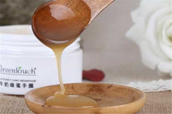 手蜡可以用在脸上吗?手蜡可以美白吗 手蜡可以用在脸上吗?手蜡可以美白吗