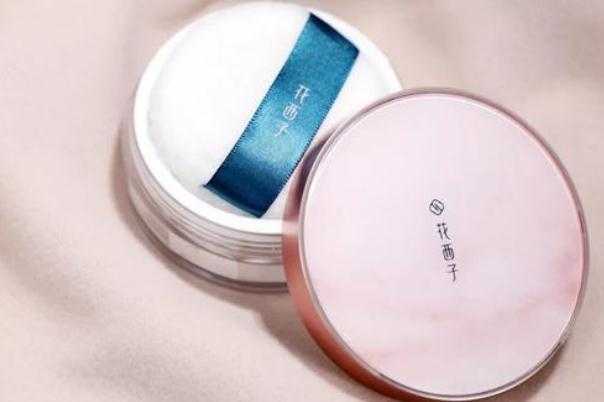 花西子粉饼真的好用吗？花西子粉饼的正确用法