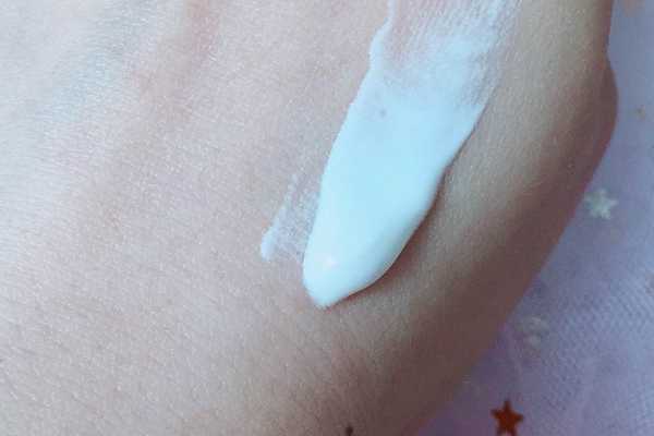 自然堂素颜霜功效