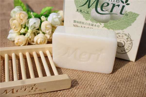 蚕丝皂可以去黑头和粉刺吗？蚕丝皂的功效和作用