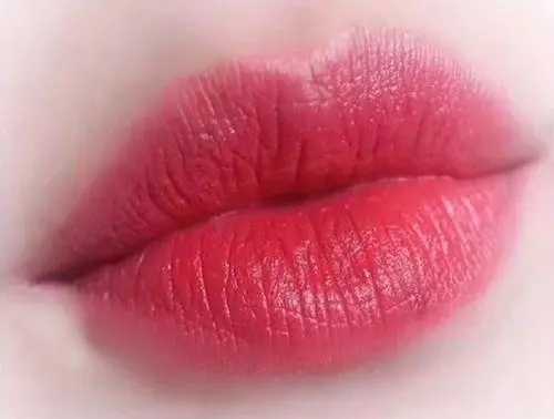 纪梵希小羊皮口红哪个颜色好看?5款显白又减龄的色号推荐 纪梵希小羊皮口红哪个颜色好看?5款显白又减龄的色号推荐