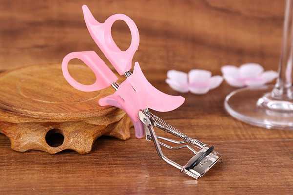 睫毛夹要买贵的吗 睫毛夹要买贵的吗