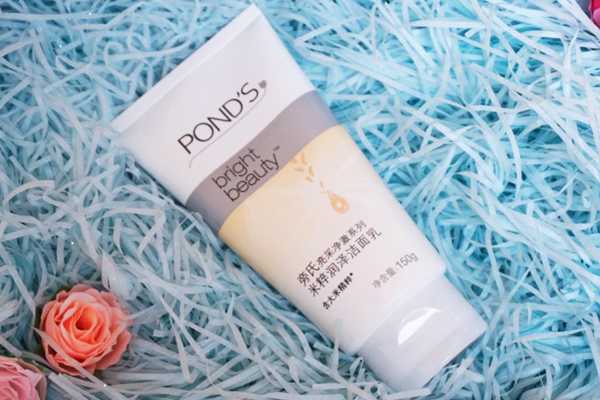 洗面奶会不会把毛孔洗大