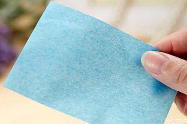 护肤之后可以用吸油纸么？吸油纸用多了会怎样