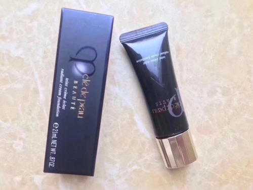 干皮适合什么品牌的粉底液?三款适合干皮用的粉底液推荐 干皮适合什么品牌的粉底液?三款适合干皮用的粉底液推荐