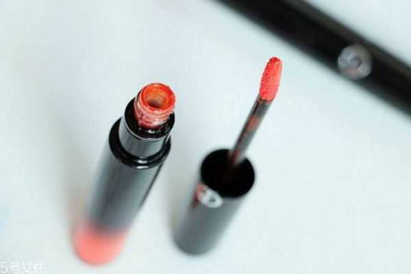 春天涂什么颜色的口红好看？5支适合春天的口红色号