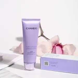 洁面霜成分越多越好吗 洁面霜成分越多越好吗