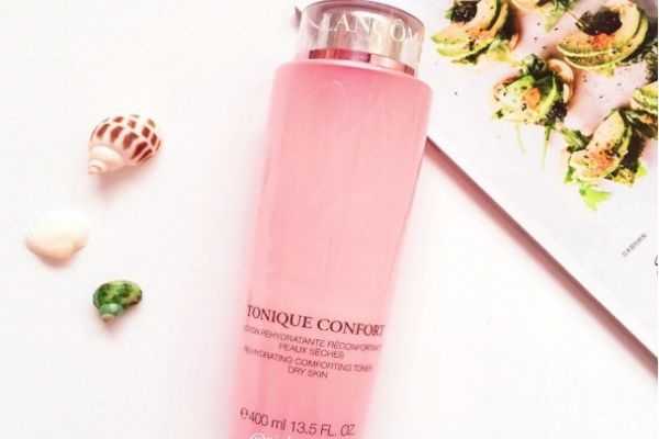 兰蔻粉水和柔肤水是同一种吗?兰蔻粉水和柔肤水区别 兰蔻粉水和柔肤水是同一种吗?兰蔻粉水和柔肤水区别