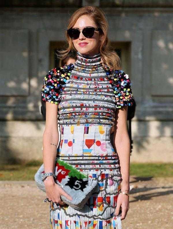 明星光环下的香奈儿:那些钟爱香奈儿的街拍明星们 明星光环下的香奈儿:那些钟爱香奈儿的街拍明星们