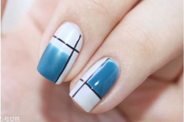 日系田园风美甲怎么做？丝绒美甲做法教程