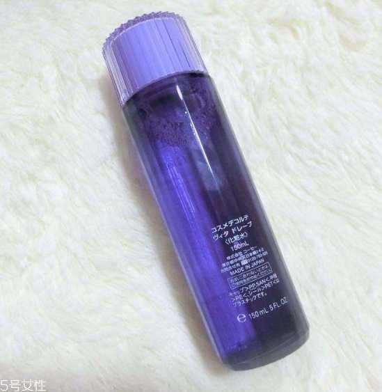 油性皮肤用什么爽肤水好