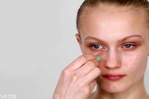 面部拔罐放血的好处 面部拔罐放血的好处
