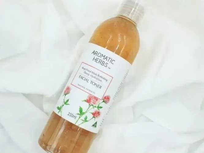 柔肤水哪个牌子的好用 10款好用不贵补水效果好的柔肤水推荐 柔肤水哪个牌子的好用 10款好用不贵补水效果好的柔肤水推荐