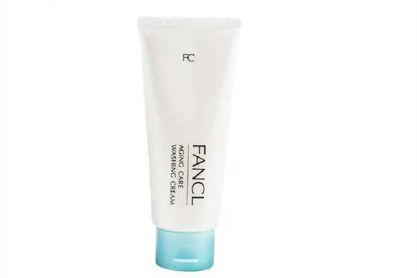 洗面奶是有泡沫的好还是没泡沫的好 洗面奶是有泡沫的好还是没泡沫的好