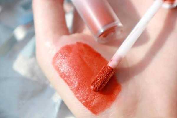 小奥汀雾感唇釉好用吗?小奥汀雾感唇釉012是什么色 小奥汀雾感唇釉好用吗?小奥汀雾感唇釉012是什么色