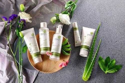 秋季怎样选护肤品？秋季用保湿的还是滋润的护肤品