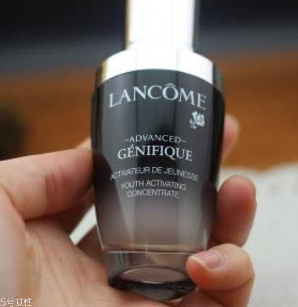 色斑用什么肌底液好？