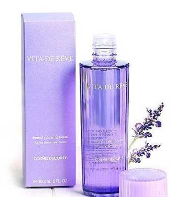 油性皮肤用什么爽肤水好