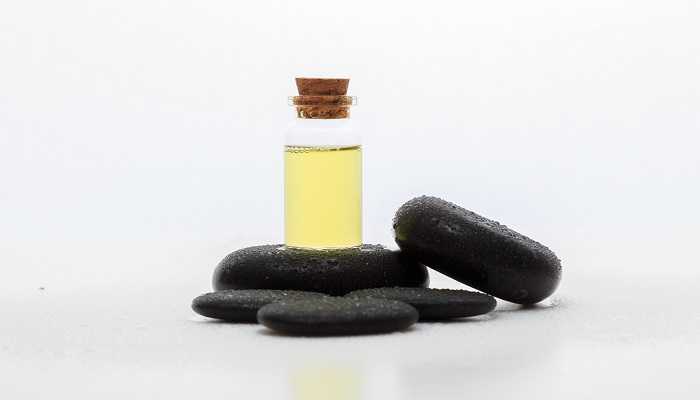 精华油和精华液的使用顺序 精华油和精华液的使用顺序