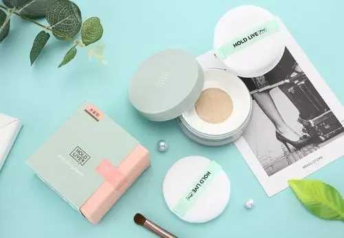 散粉容易闷痘吗